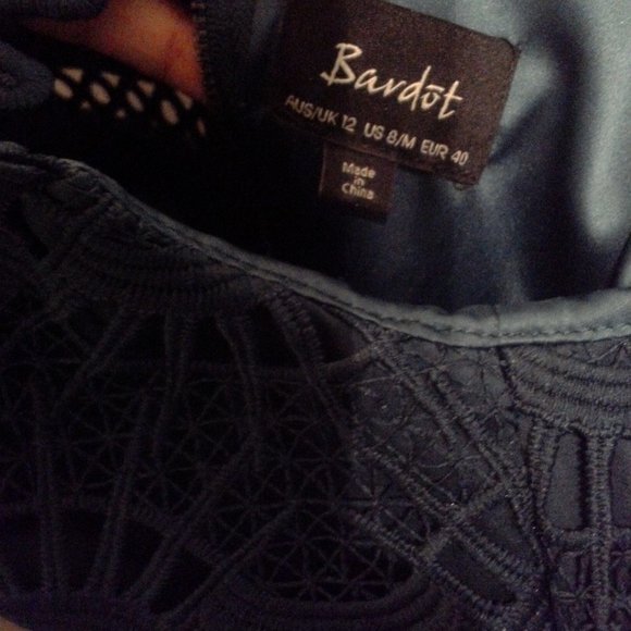 Bardot Pre-owned Lace Dress in size US 8/M - Picture 7 of 7